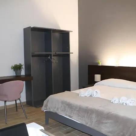 アパート Ioletta House カターニア