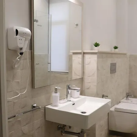 Apartment Ioletta House *